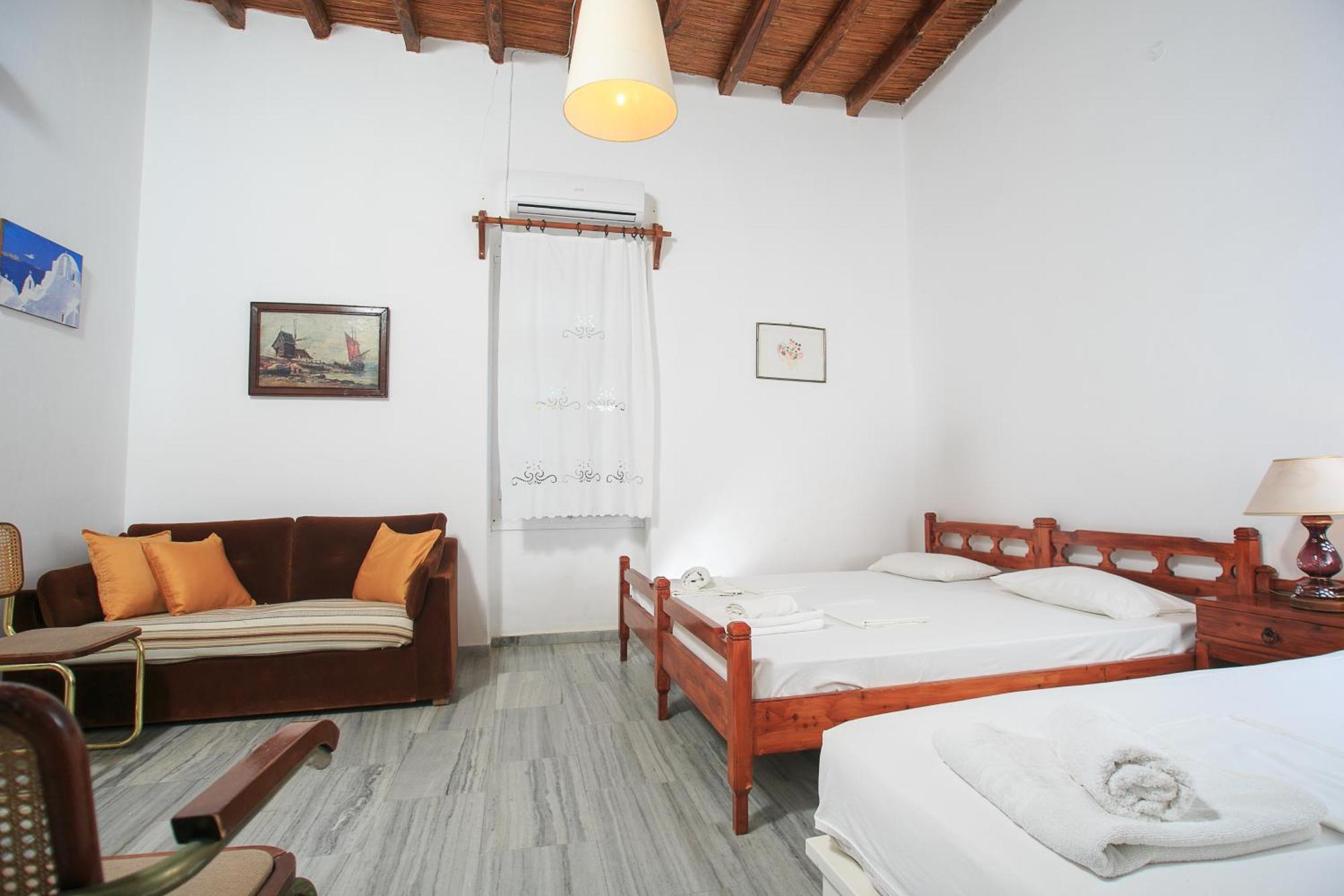 Paros Rita Studios Piso Livadi Oda fotoğraf