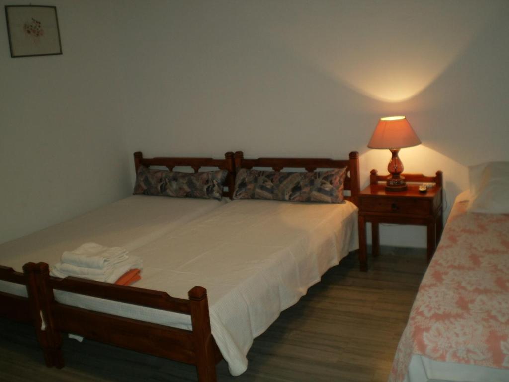 Paros Rita Studios Piso Livadi Oda fotoğraf
